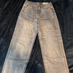 Denim blue American Eagle Jeans, comfort stretch waistband, baggy, size 10/30W